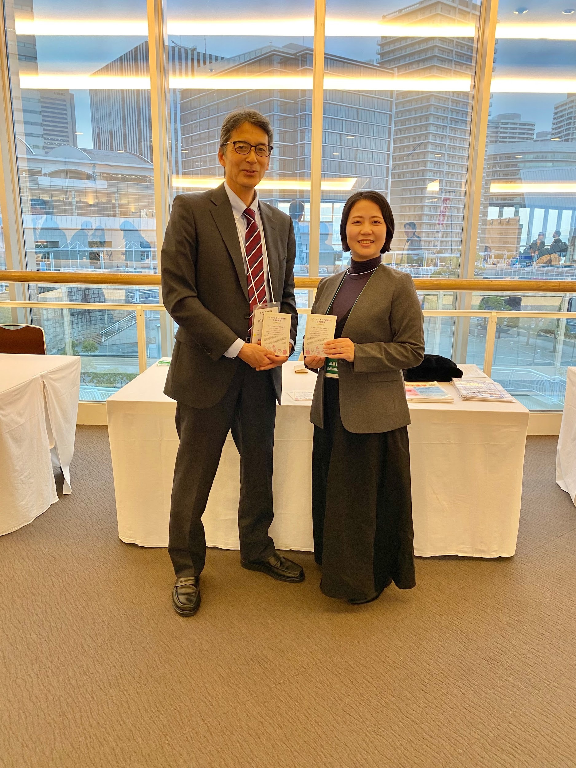 学会会場にて （大阪大学大学院　加藤先生）